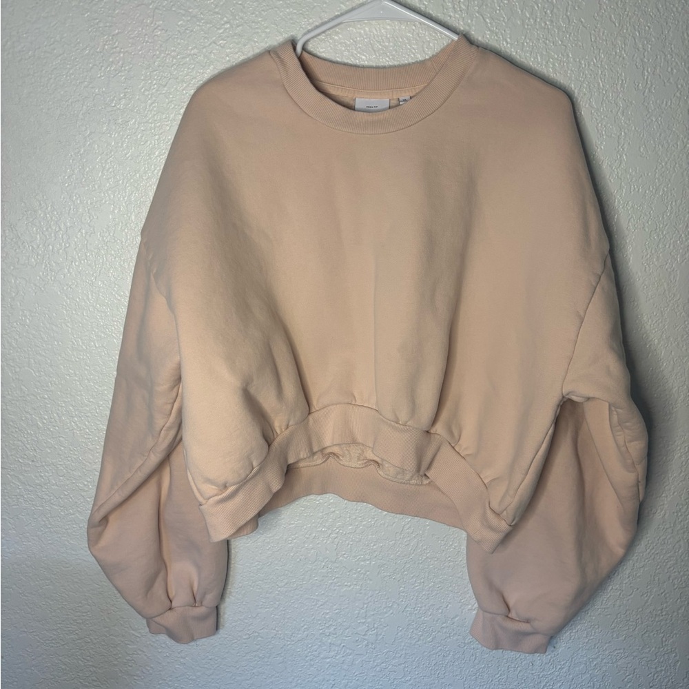 Aritzia  Beige/pinkCropped Sweatshirt size XL